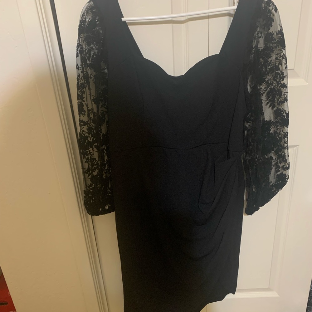 Black Sheath Dress with Sweetheart Neckline and Bishop Sleeves